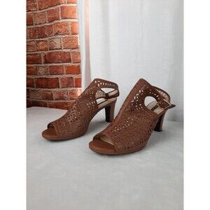 Alex Marie Brown Size 10 Cutout, Open Toe Slingback Sandals